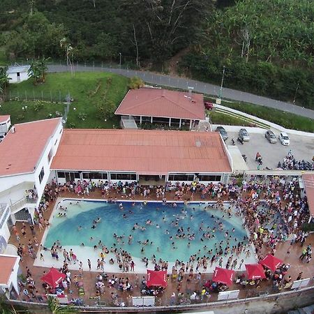 Sky Club Eco Hotel Belen de Umbria ภายนอก รูปภาพ