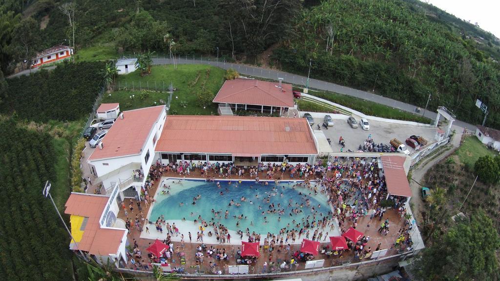Sky Club Eco Hotel Belen de Umbria ภายนอก รูปภาพ