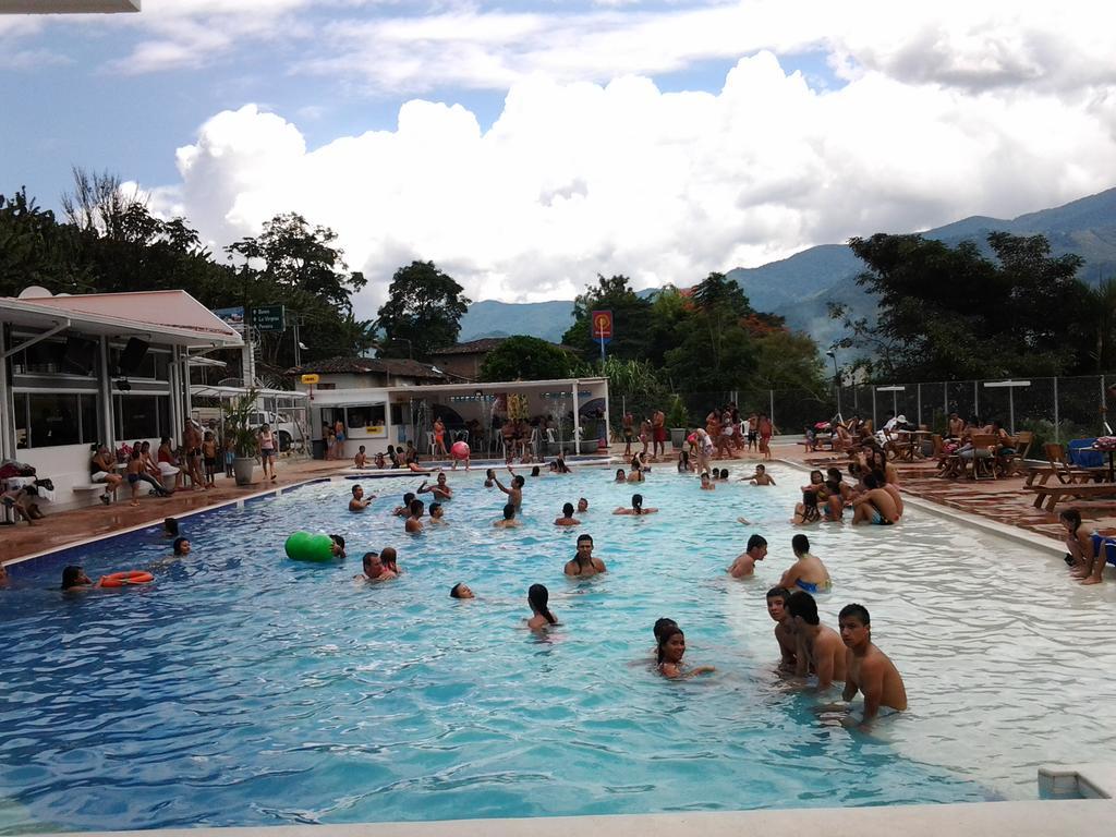 Sky Club Eco Hotel Belen de Umbria ภายนอก รูปภาพ