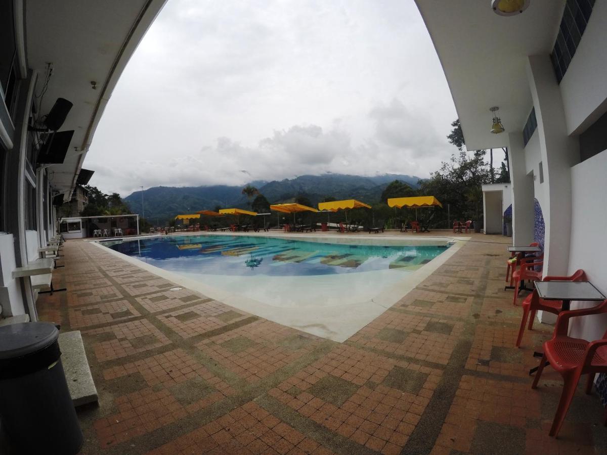 Sky Club Eco Hotel Belen de Umbria ภายนอก รูปภาพ